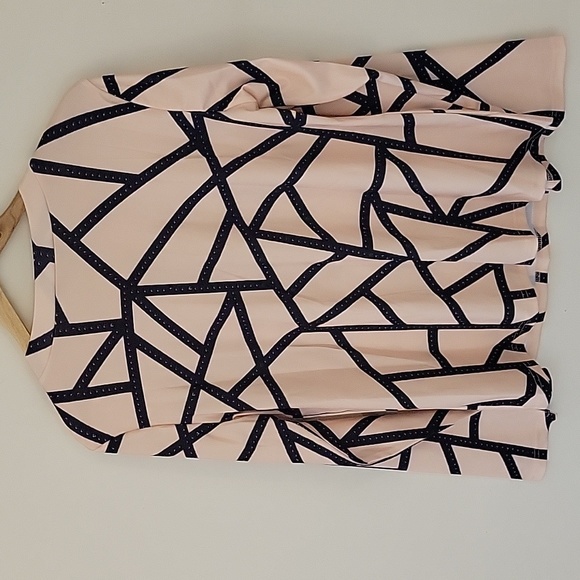 STYLISH LONGSLEEVE TOP LARGE - Picture 5 of 11